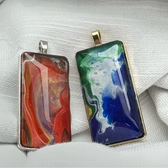 Handmade Fluid Art, Acrylic Hand Paint Pendants, Glass cabochon 2 In Set 1876 - Picture 4 of 8